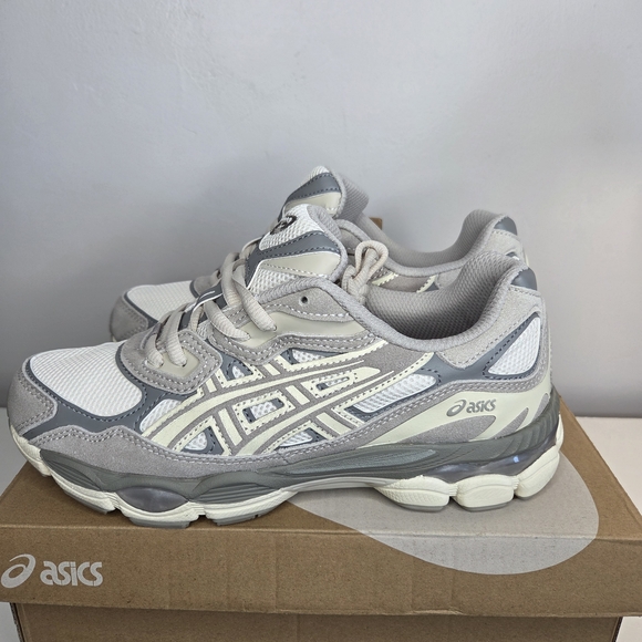 ASICS GEL-NYC White and Gray Sneakers - Picture 2 of 6